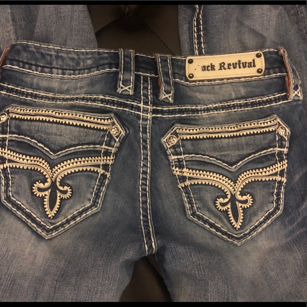 Size 27 Rock Revival Bootcut Jeans Missing R